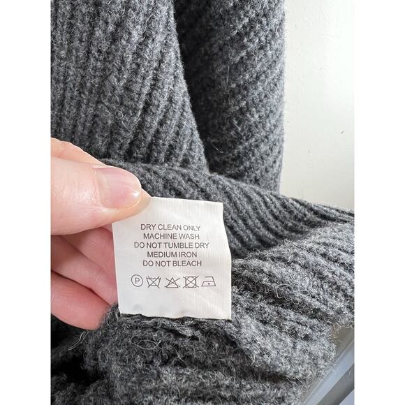 TUG Womens Wool Chunky Knit Ribbed Cardigan Sz OS Gray Oversized Minimal Capsule - Picture 6 of 9